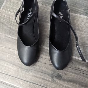 Girls character shoes (black)